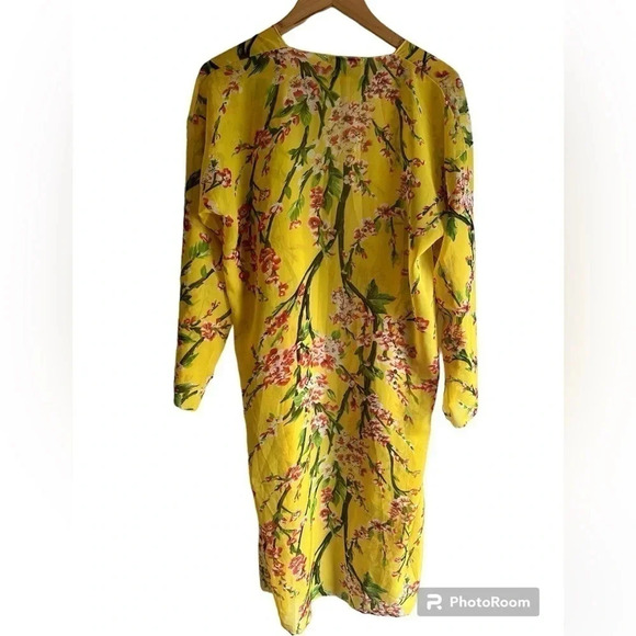 Charlotte Daniel Yellow floral print open front Kimono Size M/L - Picture 3 of 6